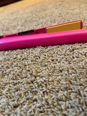 Pink Ceramic Hair Straightener – 1" Flat Iron